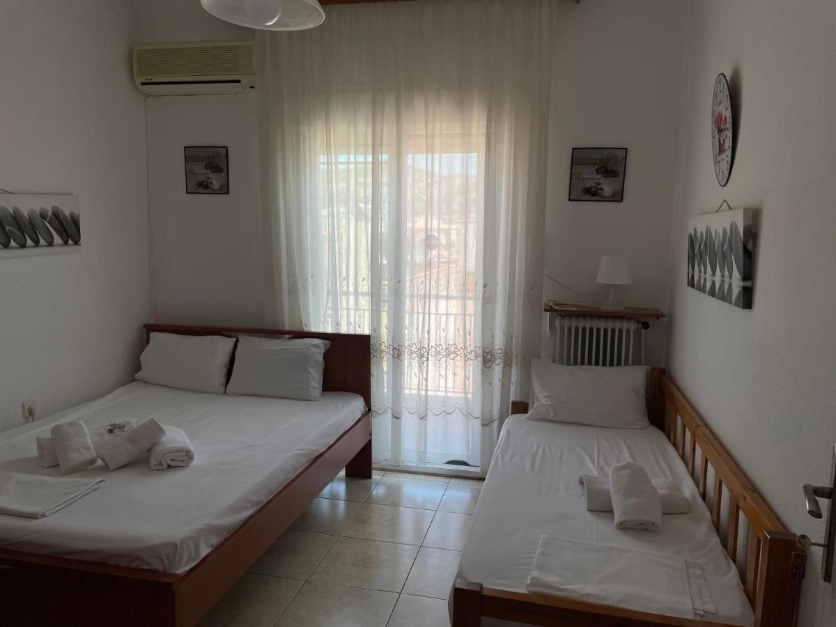Nikos Rooms Néa Péramos Extérieur photo